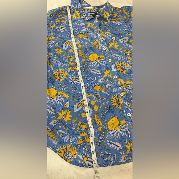 Talbots Blue and Yellow Floral Button Down Shirt 💛💙💛 - Picture 3 of 10
